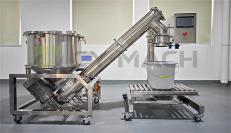 Screw conveyor packaging machine